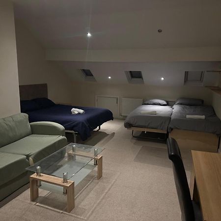 Seaford Guest House Xxx Stoke-on-Trent Екстер'єр фото