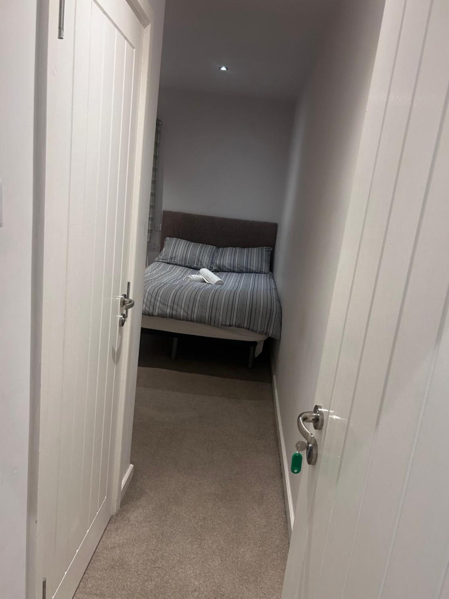 Seaford Guest House Xxx Stoke-on-Trent Екстер'єр фото