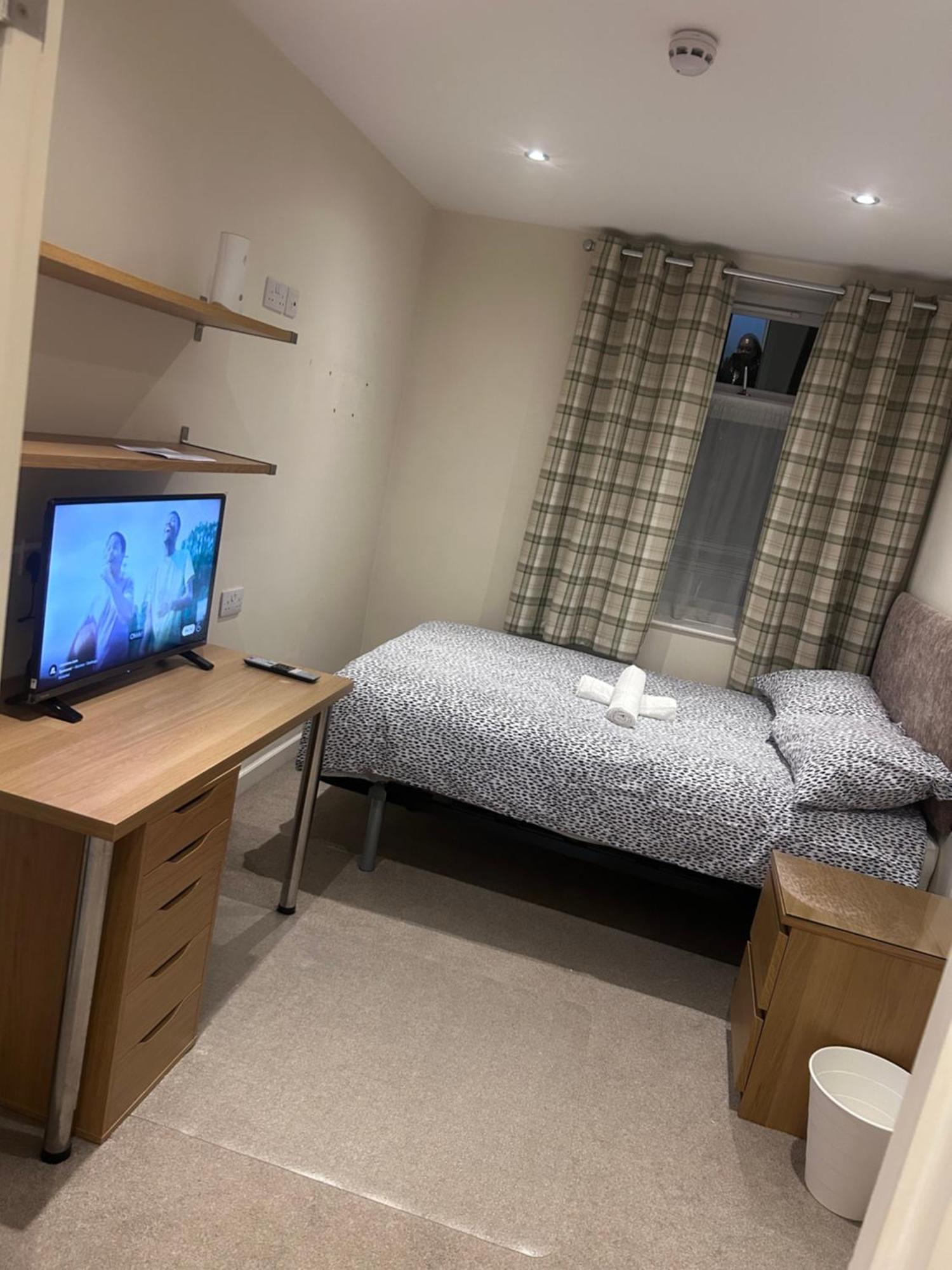 Seaford Guest House Xxx Stoke-on-Trent Екстер'єр фото