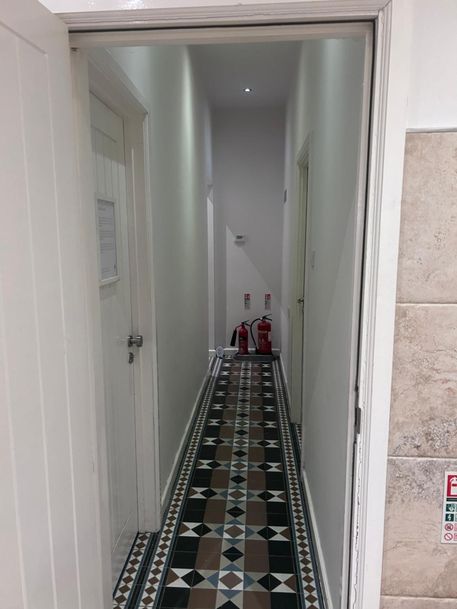 Seaford Guest House Xxx Stoke-on-Trent Екстер'єр фото